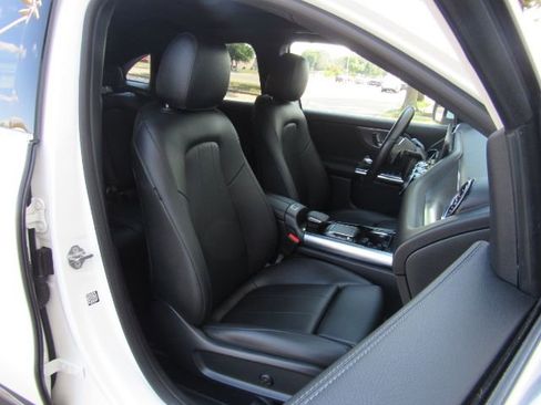 Used 2022 Mercedes-Benz GLA 250 4MATIC w/ Premium Package Lite image 21