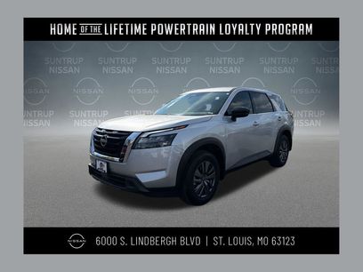 Used 2025 Nissan Pathfinder S