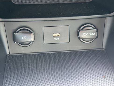Used 2022 Hyundai Kona SE FWD image 20