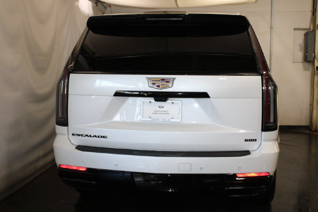 Used 2025 Cadillac Escalade Sport Platinum w/ LPO, ONYX Package AWD/4WD image 6
