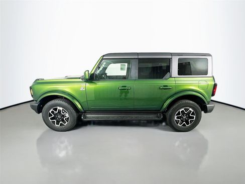 New 2025 Ford Bronco Outer Banks image 4