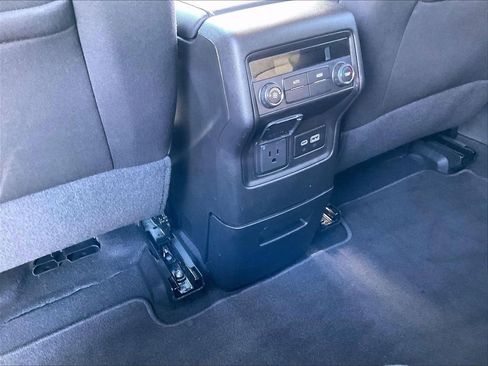 Used 2023 GMC Acadia SLE w/ Driver Convenience Package AWD/4WD image 29