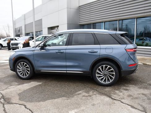 Used 2023 Lincoln Corsair Reserve w/ Equipment Group 201A image 3