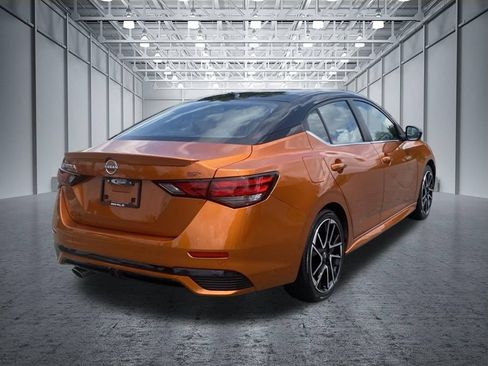 Certified 2025 Nissan Sentra SR w/ SR Premium Package FWD image 6