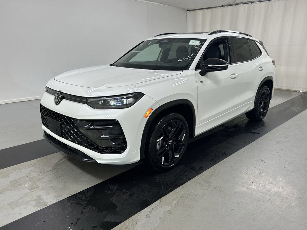 New 2026 Volkswagen Tiguan SE R-Line AWD/4WD image 4