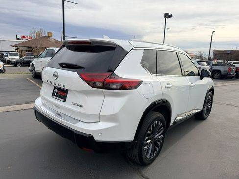 Used 2024 Nissan Rogue Platinum w/ Platinum Premium Package FWD image 4