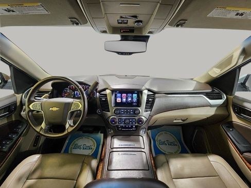 Used 2018 Chevrolet Suburban Premier AWD/4WD image 10