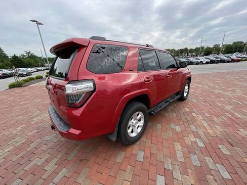 Used 2019 Toyota 4Runner SR5 RWD image 17