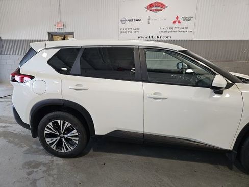 Certified 2023 Nissan Rogue SV image 2