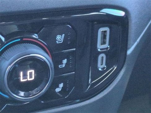 Certified 2024 Chevrolet Silverado 1500 ZR2 w/ Technology Package image 26