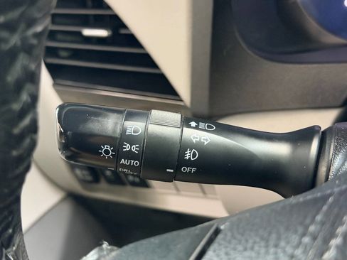 Used 2019 Toyota Sienna XLE w/ XLE Navigation Package image 33