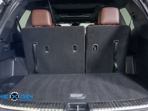 Used 2024 Kia Telluride SX Prestige w/ Towing Package AWD/4WD image 35