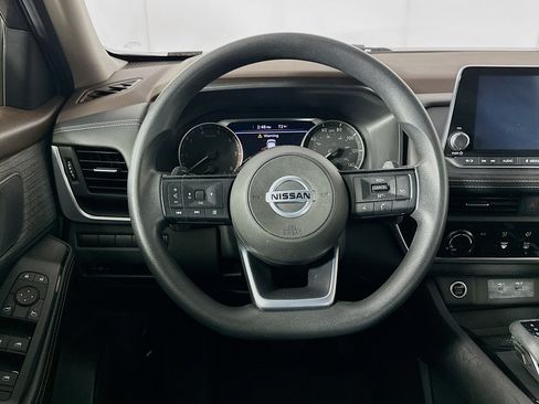Used 2021 Nissan Rogue S FWD image 18