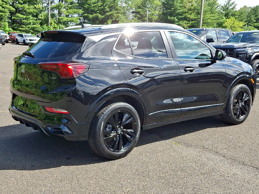 Certified 2024 Buick Encore GX Sport Touring AWD/4WD image 6