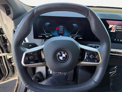 Used 2025 BMW iX xDrive50 AWD/4WD image 12