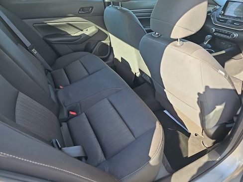 Used 2024 Nissan Altima 2.5 SV image 13