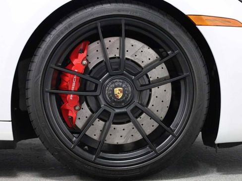Certified 2022 Porsche 911 Carrera GTS image 12