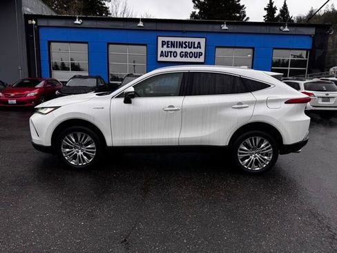 Used 2021 Toyota Venza Limited w/ Advanced Technology Package image 5