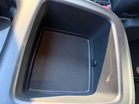 New 2026 Chrysler Pacifica Select image 32