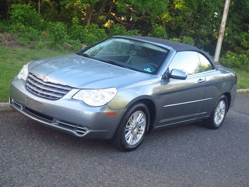 Used 2008 Chrysler Sebring Touring FWD image 19