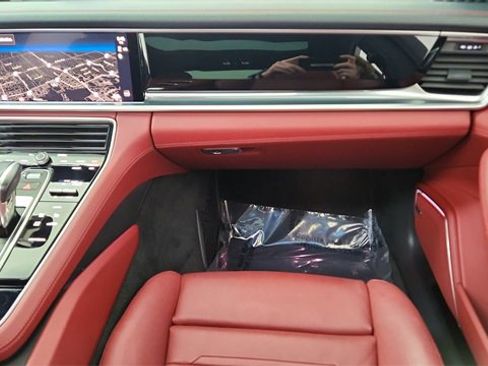 Used 2023 Porsche Panamera Platinum Edition image 36