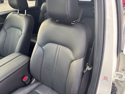 Used 2025 MAZDA CX-70 3.3 Turbo w/ Preferred Package image 14