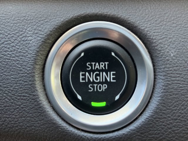 Used 2024 Cadillac Escalade Sport w/ LPO, ONYX Package AWD/4WD image 17
