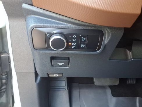 Used 2024 Ford Bronco Outer Banks AWD/4WD image 19