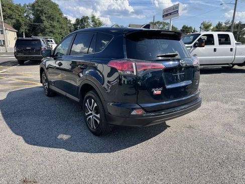 Used 2018 Toyota RAV4 LE w/ All Weather Liner Package AWD/4WD image 13
