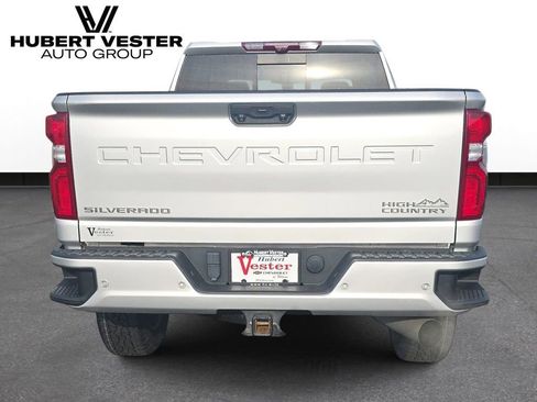 Used 2023 Chevrolet Silverado 2500 High Country w/ Z71 Off-Road Package AWD/4WD image 7