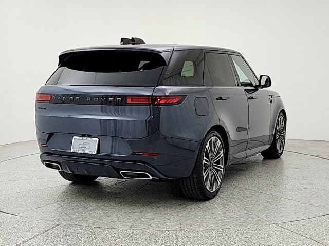 New 2026 Land Rover Range Rover Sport Dynamic SE AWD/4WD image 5