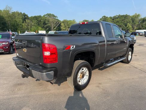 Used 2010 Chevrolet Silverado 2500 LT AWD/4WD image 5