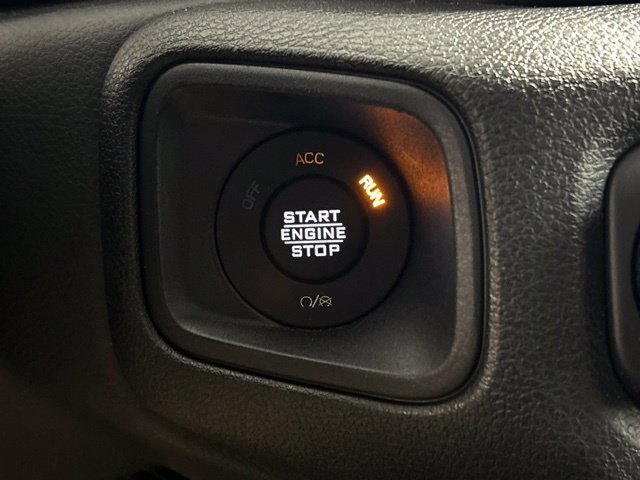Used 2024 Jeep Wrangler Unlimited AWD/4WD image 26