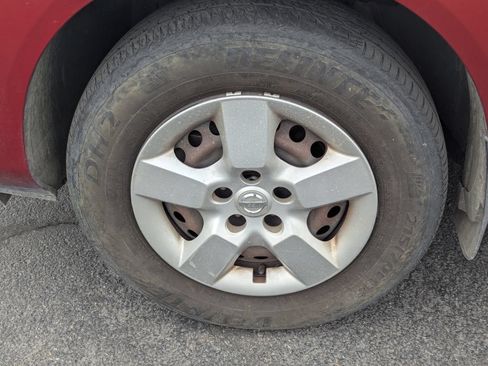Used 2014 Nissan Rogue S FWD image 13