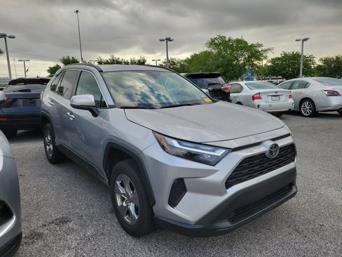 Used 2024 Toyota RAV4 XLE image 6