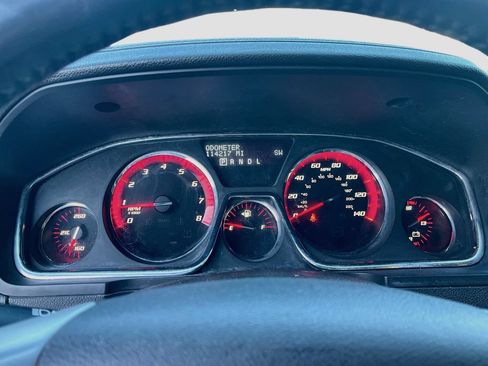 Used 2016 GMC Acadia SLE FWD image 12