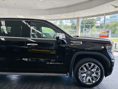 Used 2025 GMC Sierra 1500 Denali w/ Denali Reserve Package AWD/4WD image 4