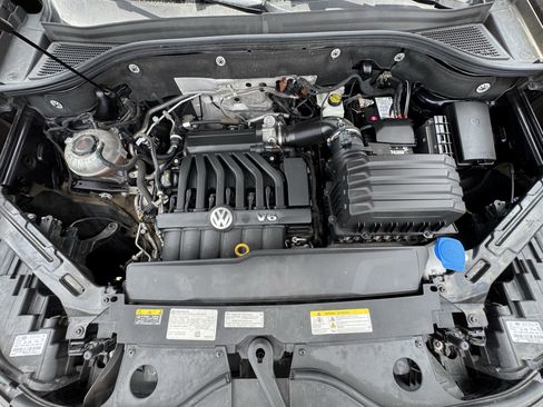 Used 2023 Volkswagen Atlas SEL Premium AWD/4WD image 39