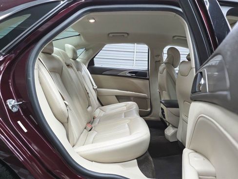 Used 2018 Lincoln MKZ Premiere FWD image 16