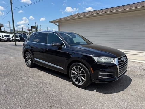 Used 2017 Audi Q7 3.0T Prestige AWD/4WD image 2