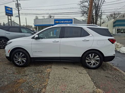 Used 2023 Chevrolet Equinox Premier image 4