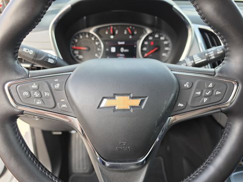 Used 2021 Chevrolet Equinox Premier image 36