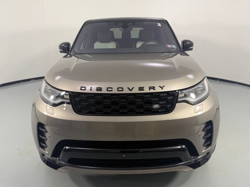 Used 2021 Land Rover Discovery HSE R-Dynamic AWD/4WD image 2