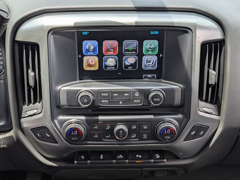 Used 2018 Chevrolet Silverado 1500 LT w/ All Star Edition AWD/4WD image 25