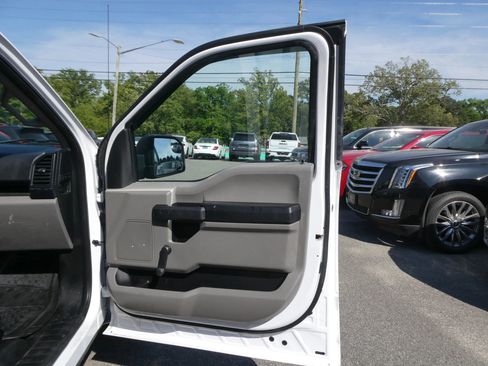 Used 2017 Ford F150 XL image 19