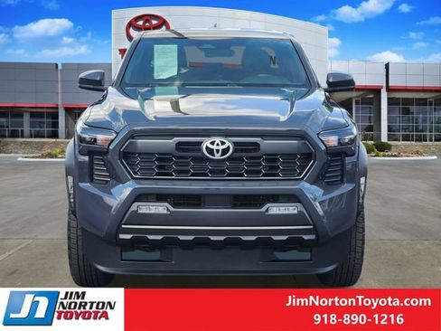Used 2024 Toyota Tacoma TRD Off-Road AWD/4WD image 2