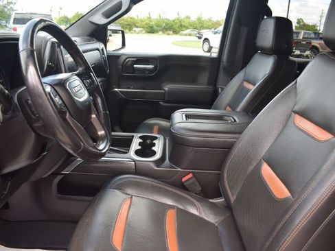 Used 2019 GMC Sierra 1500 AT4 w/ AT4 Premium Package AWD/4WD image 8