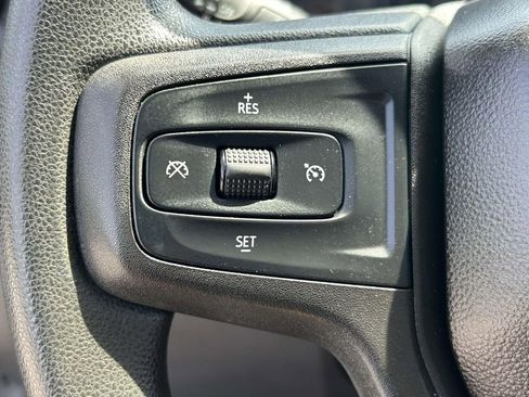 Used 2019 Chevrolet Silverado 1500 Custom w/ Custom Value Package AWD/4WD image 18