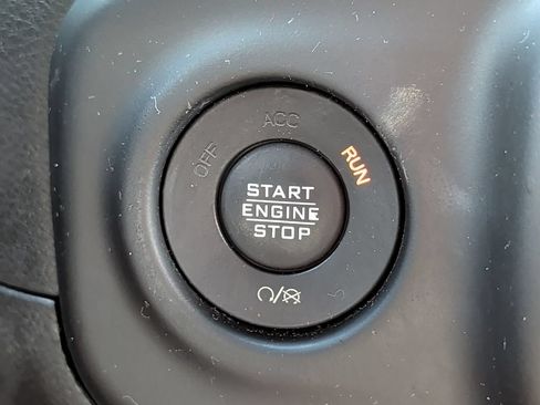Used 2021 Jeep Wrangler Unlimited Sahara AWD/4WD image 26