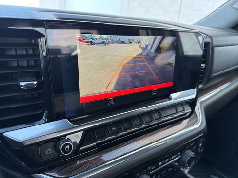 Used 2024 Chevrolet Silverado 1500 LT Trail Boss w/ Protection Package image 17